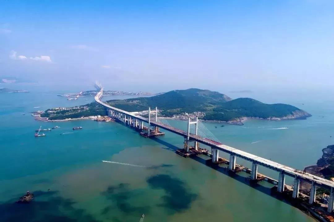 今天,上拓环境“助力”的全国首座公铁两用大桥贯通了!