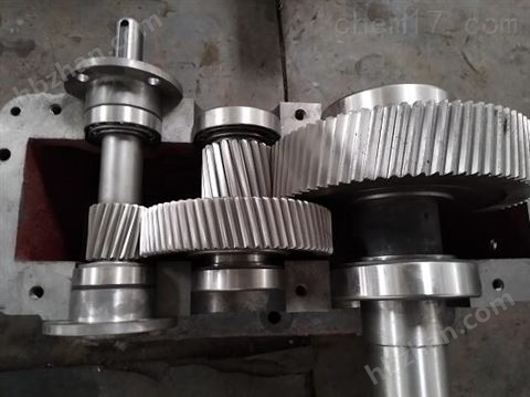 泰興：ZLY224-18-1硬齒面齒輪減速機
